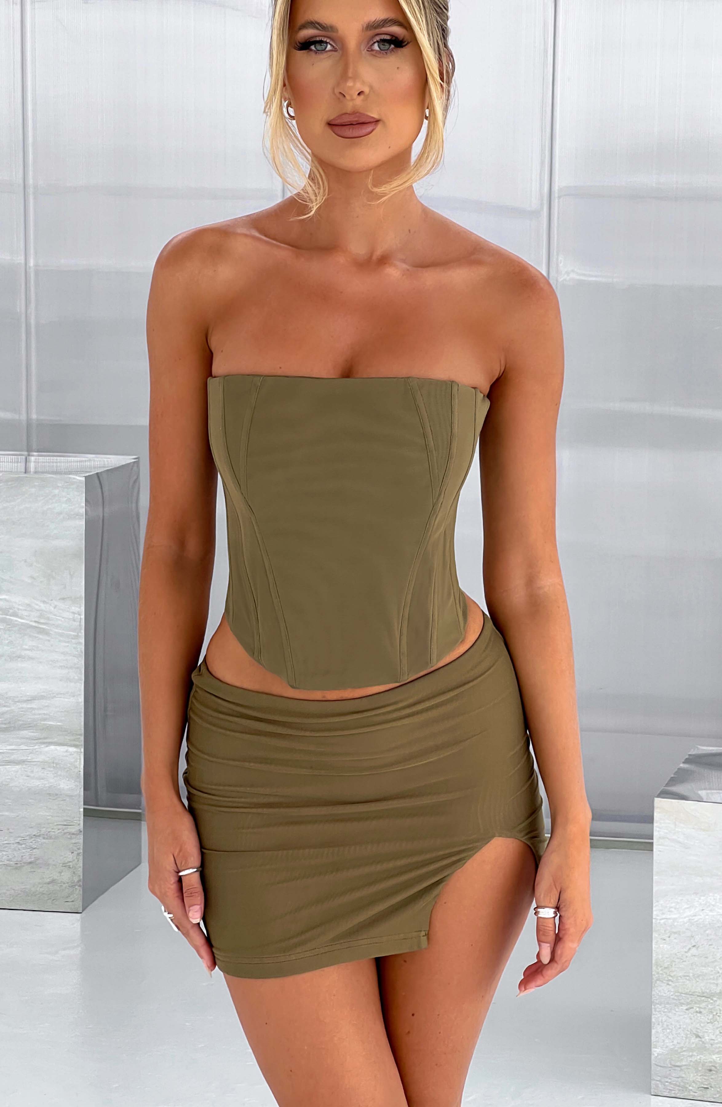 Alina Mini Skirt - Khaki - Napalia