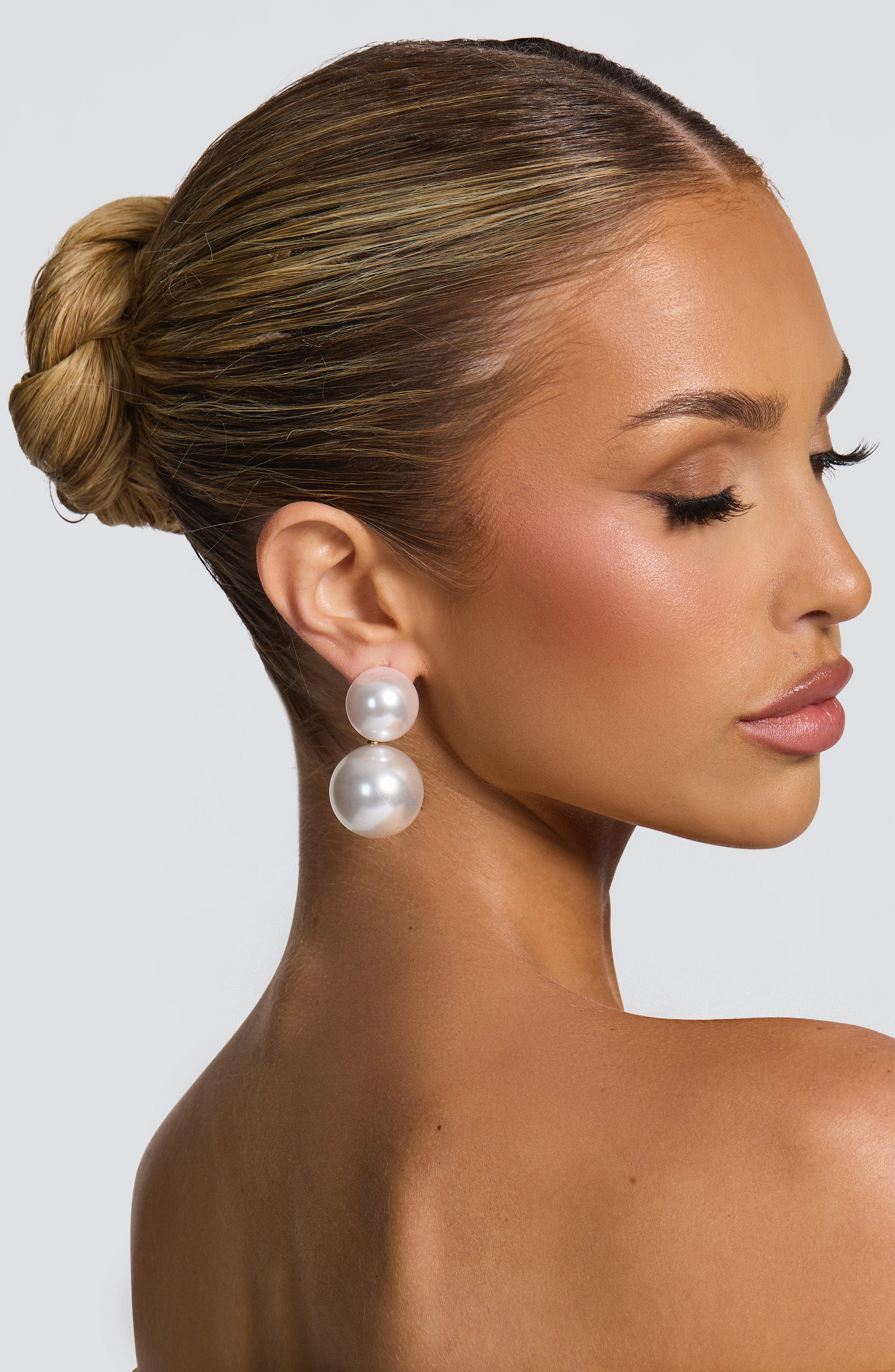 Aria Earrings - Pearl - Napalia