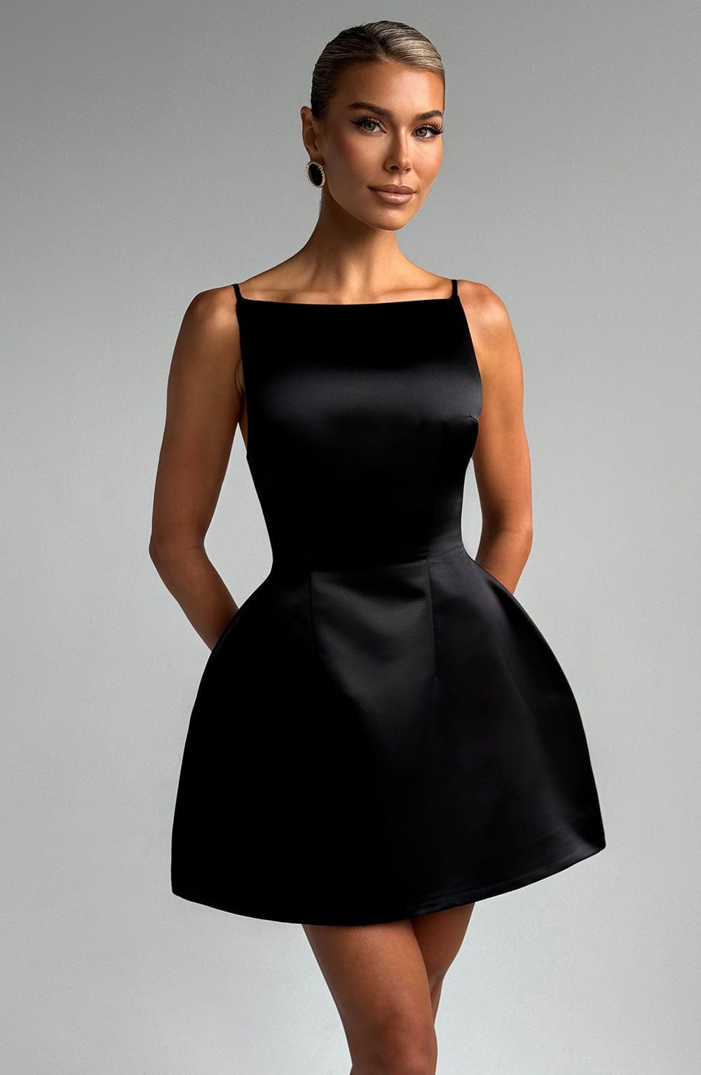 Tate Mini Dress - Black - Napalia