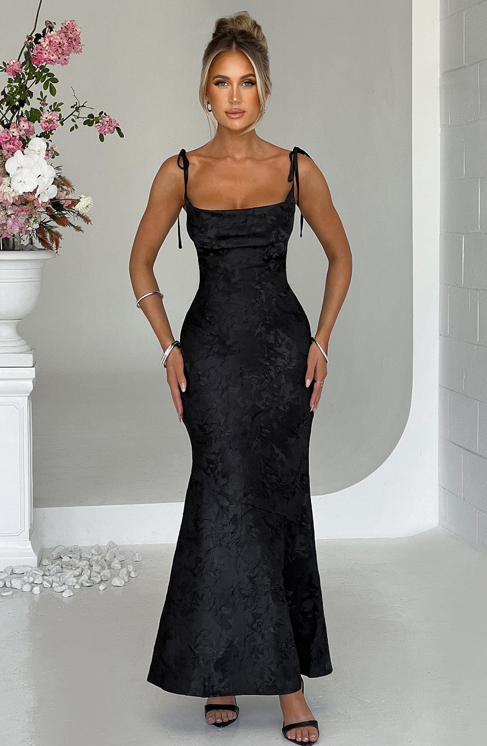 Whitney Maxi Dress - Black - Napalia