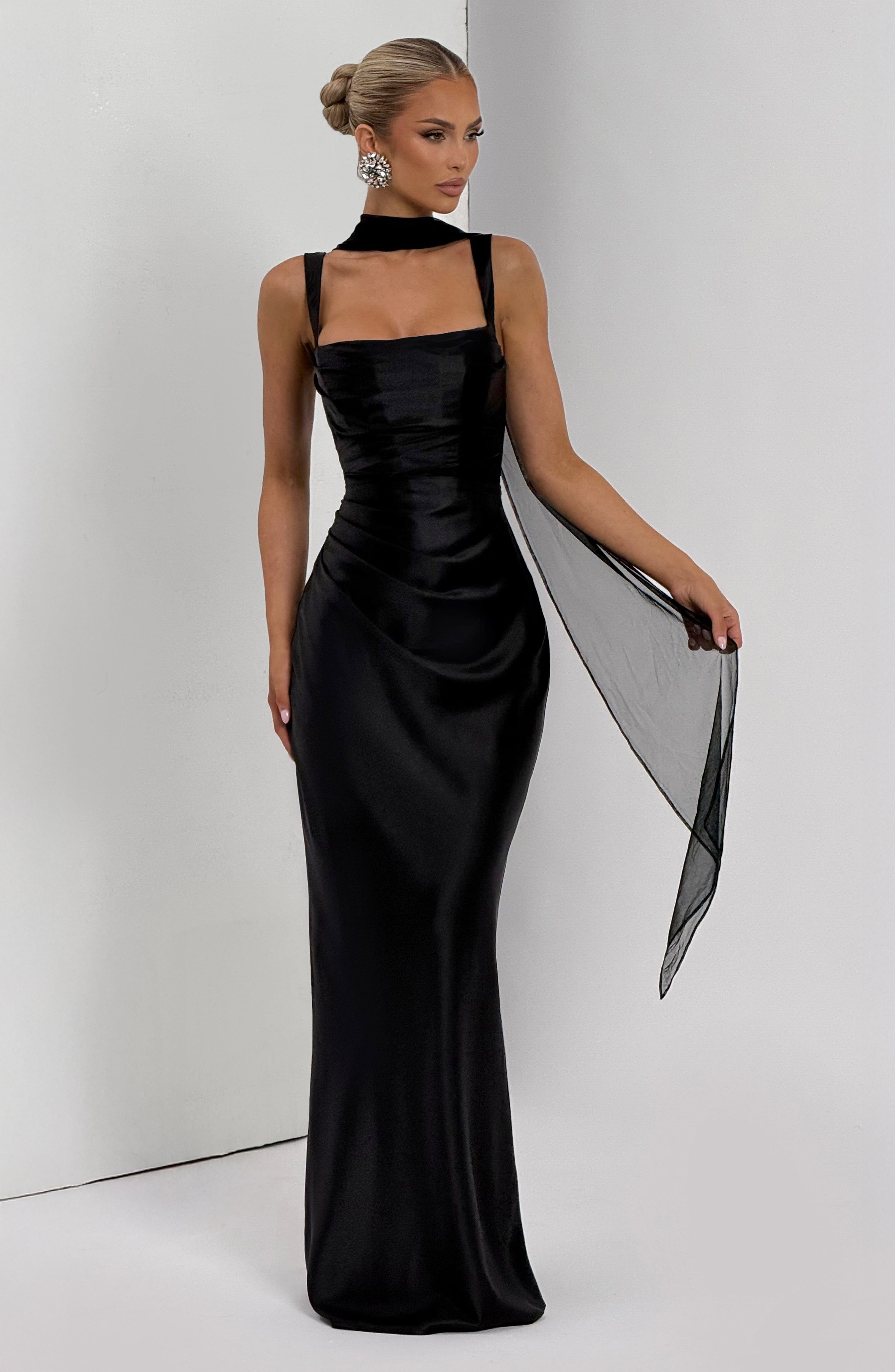 Calanthe Maxi Dress - Black - Napalia