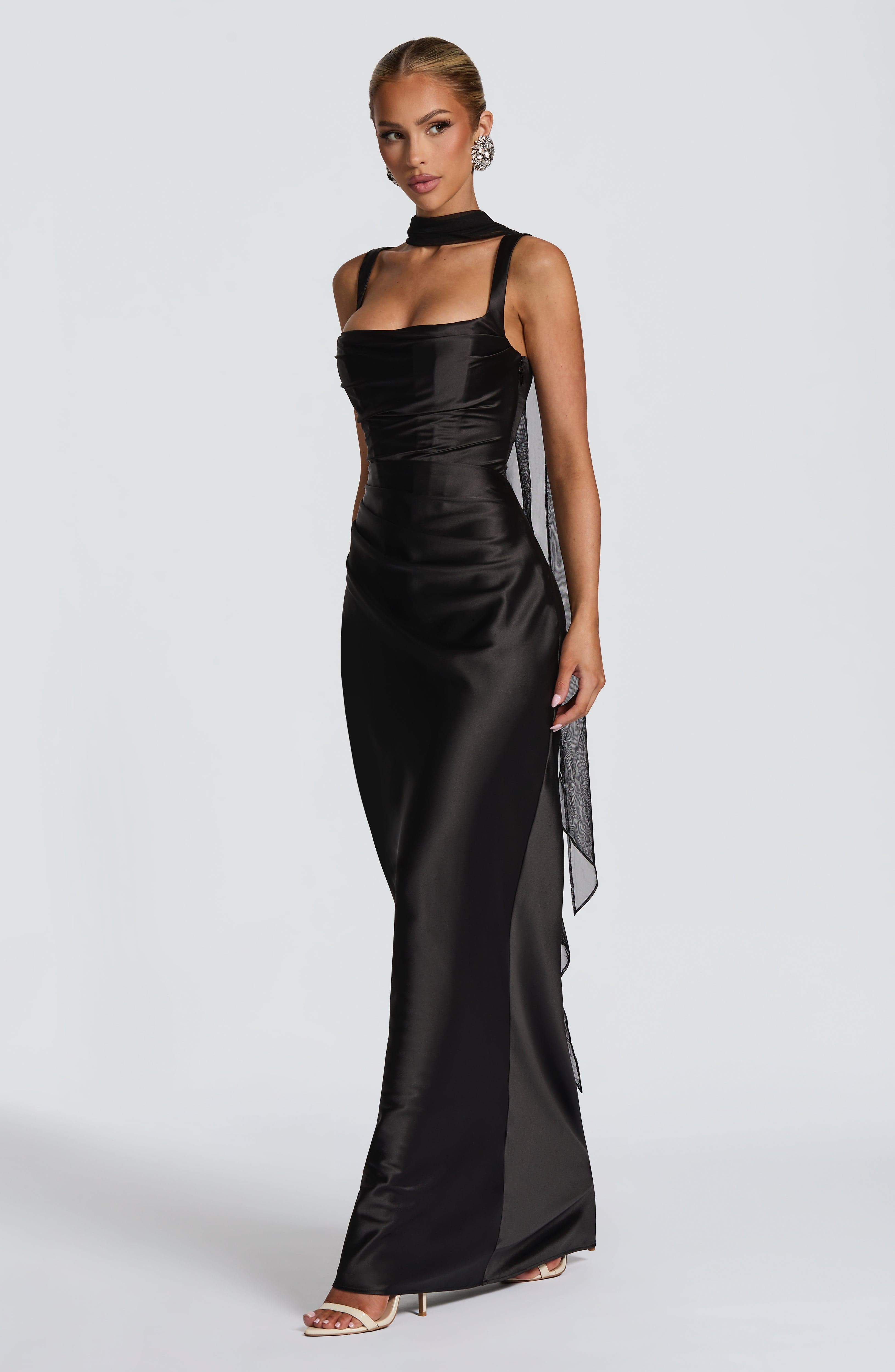 Calanthe Maxi Dress - Black - Napalia